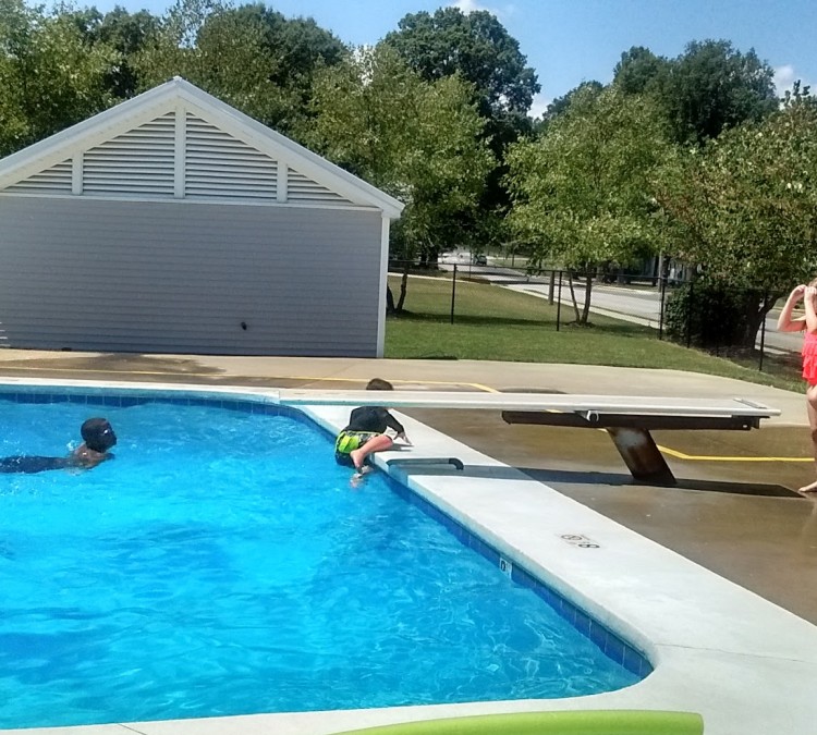 landis-swimming-pool-photo